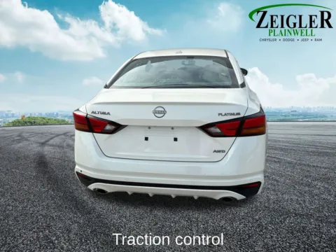 More photos of 2024 Nissan Altima Platinum at Zeigler Chrysler Dodge Jeep Ram of Plainwell, MI
