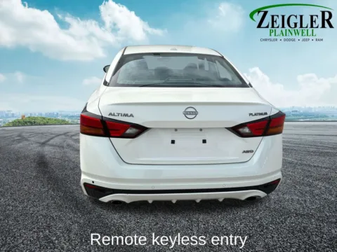 More photos of 2024 Nissan Altima Platinum at Zeigler Chrysler Dodge Jeep Ram of Plainwell, MI