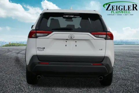 More photos of 2022 Toyota RAV4 LE at Zeigler Chrysler Dodge Jeep Ram of Plainwell, MI
