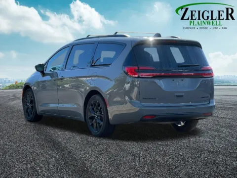 Another view of 2025 Chrysler Pacifica Limited for sale in Plainwell, MI at Zeigler Chrysler Dodge Jeep Ram of Plainwell