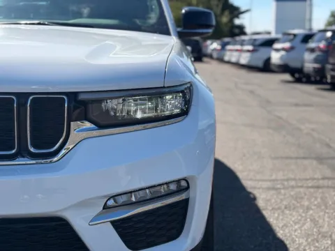 More photos of 2025 Jeep Grand Cherokee Limited at Zeigler Chrysler Dodge Jeep Ram of Plainwell, MI