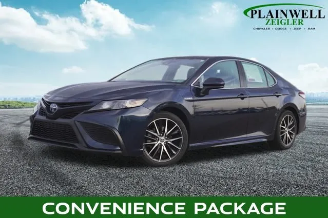 2021 Toyota Camry Hybrid SE for sale in Plainwell, MI