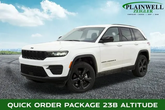 White 2023 Jeep Grand Cherokee Altitude for sale in Plainwell, MI