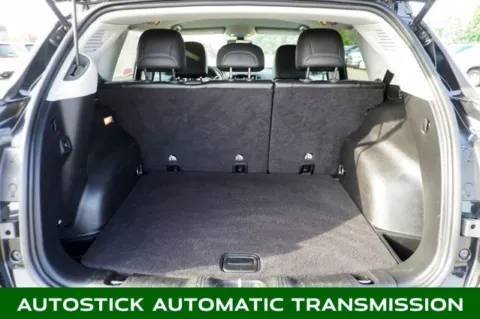 More photos of 2020 Jeep Compass Limited at Zeigler Chrysler Dodge Jeep Ram of Plainwell, MI