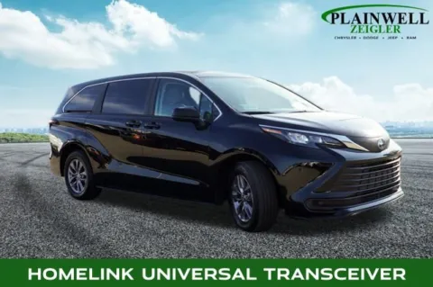 More photos of 2024 Toyota Sienna LE at Zeigler Chrysler Dodge Jeep Ram of Plainwell, MI
