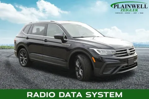 More photos of 2022 Volkswagen Tiguan 2.0T SE at Zeigler Chrysler Dodge Jeep Ram of Plainwell, MI