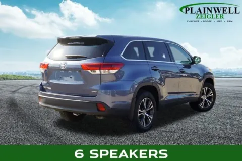 Another view of 2019 Toyota Highlander LE for sale in Plainwell, MI at Zeigler Chrysler Dodge Jeep Ram of Plainwell