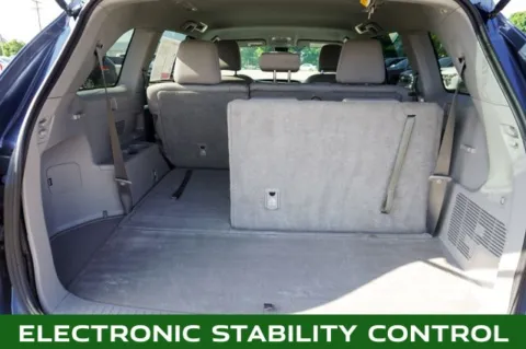 More photos of 2019 Toyota Highlander LE at Zeigler Chrysler Dodge Jeep Ram of Plainwell, MI