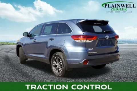 Photos of 2019 Toyota Highlander LE for sale in Plainwell, MI at Zeigler Chrysler Dodge Jeep Ram of Plainwell