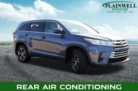 More photos of 2019 Toyota Highlander LE at Zeigler Chrysler Dodge Jeep Ram of Plainwell, MI