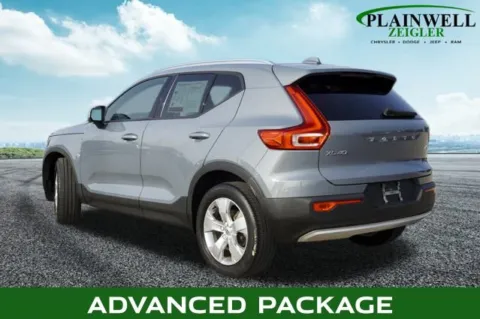 Photos of 2021 Volvo XC40 Momentum for sale in Plainwell, MI at Zeigler Chrysler Dodge Jeep Ram of Plainwell