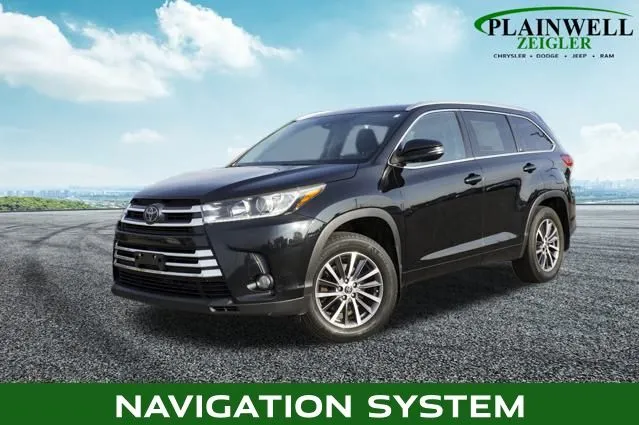Black 2018 Toyota Highlander XLE for sale in Plainwell, MI