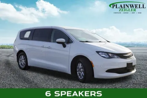 More photos of 2022 Chrysler Voyager LX at Zeigler Chrysler Dodge Jeep Ram of Plainwell, MI