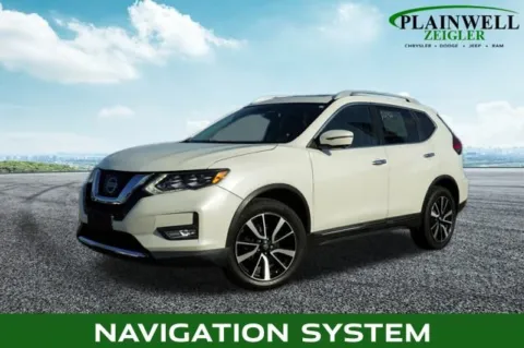 White 2017 Nissan Rogue SL for sale in Plainwell, MI
