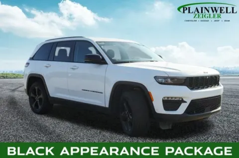 More photos of 2023 Jeep Grand Cherokee Limited at Zeigler Chrysler Dodge Jeep Ram of Plainwell, MI