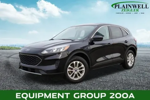 Black 2021 Ford Escape SE for sale in Plainwell, MI