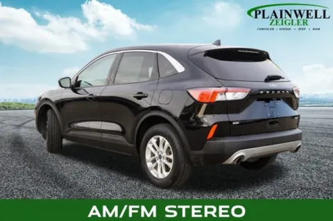 Photos of 2022 Ford Escape Hybrid SE for sale in Plainwell, MI at Zeigler Chrysler Dodge Jeep Ram of Plainwell