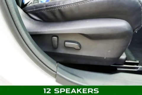 More photos of 2022 Subaru Outback Limited at Zeigler Chrysler Dodge Jeep Ram of Plainwell, MI