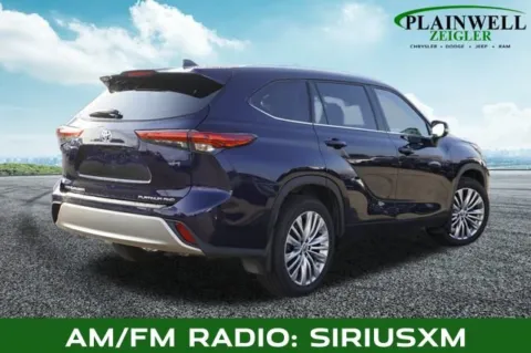 Another view of 2022 Toyota Highlander Platinum for sale in Plainwell, MI at Zeigler Chrysler Dodge Jeep Ram of Plainwell
