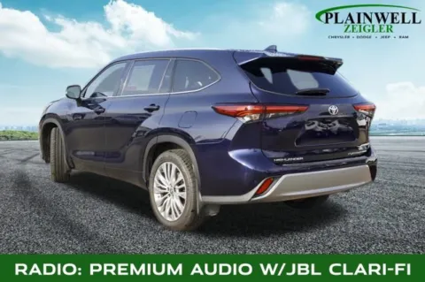 Photos of 2022 Toyota Highlander Platinum for sale in Plainwell, MI at Zeigler Chrysler Dodge Jeep Ram of Plainwell