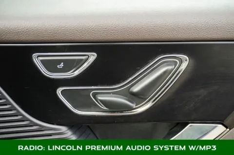 More photos of 2020 Lincoln Corsair Standard at Zeigler Chrysler Dodge Jeep Ram of Plainwell, MI