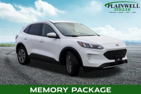 More photos of 2022 Ford Escape Hybrid SEL at Zeigler Chrysler Dodge Jeep Ram of Plainwell, MI