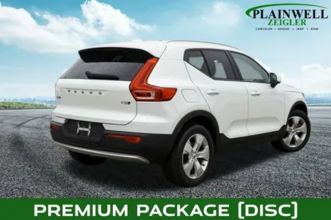 Another view of 2022 Volvo XC40 Momentum for sale in Plainwell, MI at Zeigler Chrysler Dodge Jeep Ram of Plainwell