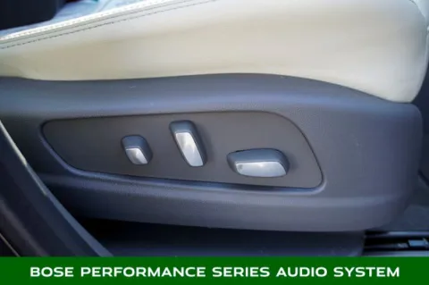More photos of 2021 Cadillac XT6 Premium Luxury at Zeigler Chrysler Dodge Jeep Ram of Plainwell, MI