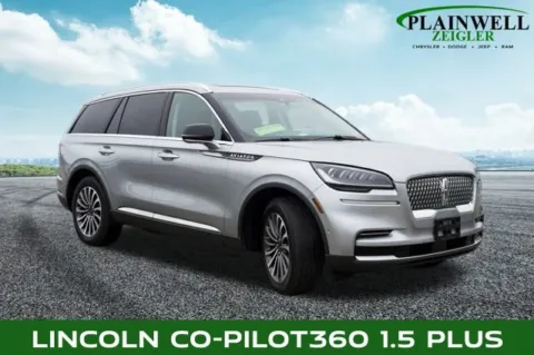 More photos of 2022 Lincoln Aviator Reserve at Zeigler Chrysler Dodge Jeep Ram of Plainwell, MI
