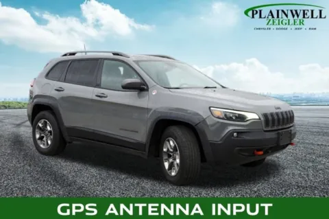More photos of 2019 Jeep Cherokee Trailhawk at Zeigler Chrysler Dodge Jeep Ram of Plainwell, MI