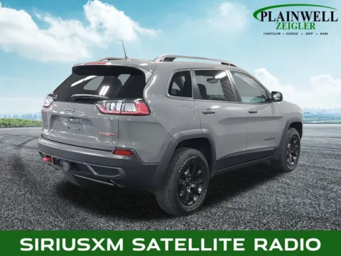 More photos of 2019 Jeep Cherokee Trailhawk at Zeigler Chrysler Dodge Jeep Ram of Plainwell, MI