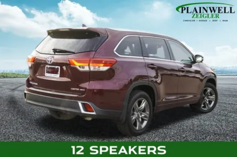 Another view of 2017 Toyota Highlander Limited for sale in Plainwell, MI at Zeigler Chrysler Dodge Jeep Ram of Plainwell