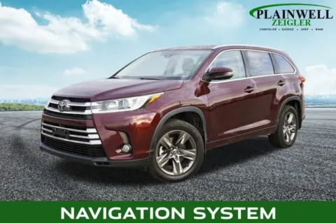 Red 2017 Toyota Highlander Limited for sale in Plainwell, MI