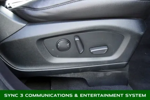 More photos of 2022 Ford Explorer Limited at Zeigler Chrysler Dodge Jeep Ram of Plainwell, MI