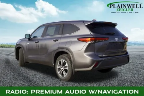 Photos of 2021 Toyota Highlander Hybrid XLE for sale in Plainwell, MI at Zeigler Chrysler Dodge Jeep Ram of Plainwell