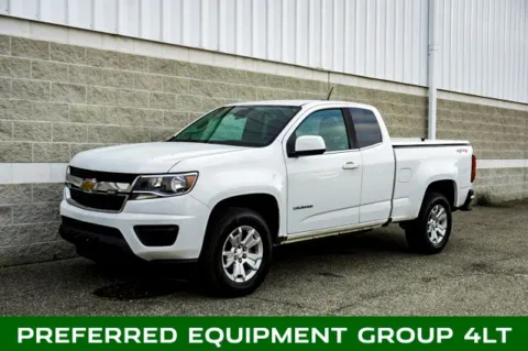 White 2022 Chevrolet Colorado LT for sale in Plainwell, MI