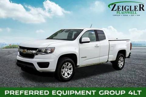 White 2022 Chevrolet Colorado LT for sale in Plainwell, MI