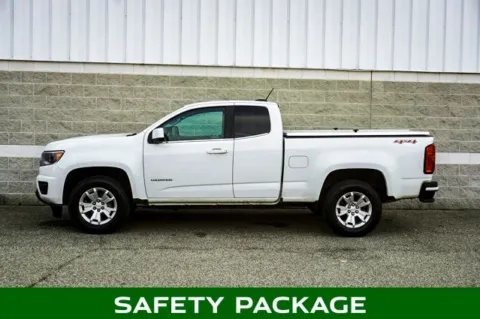 Photos of 2022 Chevrolet Colorado LT for sale in Plainwell, MI at Zeigler Chrysler Dodge Jeep Ram of Plainwell