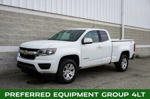 White 2022 Chevrolet Colorado LT for sale in Plainwell, MI