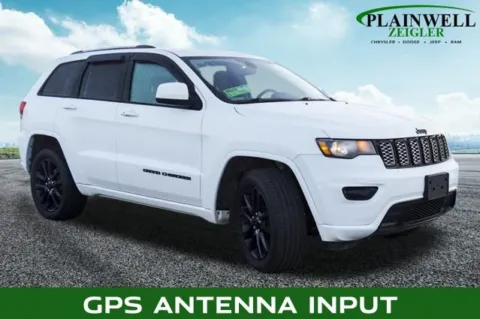 More photos of 2020 Jeep Grand Cherokee Altitude at Zeigler Chrysler Dodge Jeep Ram of Plainwell, MI