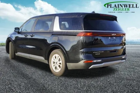 Photos of 2022 Kia Carnival LXS for sale in Plainwell, MI at Zeigler Chrysler Dodge Jeep Ram of Plainwell