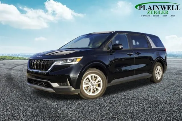 Black 2022 Kia Carnival LXS for sale in Plainwell, MI