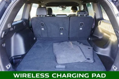 More photos of 2023 Jeep Grand Cherokee Altitude at Zeigler Chrysler Dodge Jeep Ram of Plainwell, MI