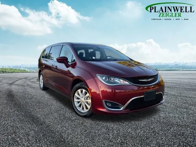 2018 Chrysler Pacifica Touring Plus for sale in Plainwell, MI