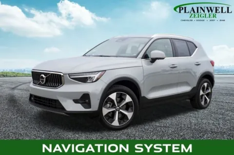 Gray 2024 Volvo XC40 B5 Plus Bright Theme for sale in Plainwell, MI