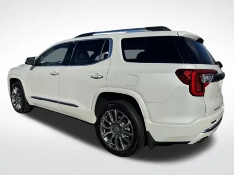 More photos of 2021 GMC Acadia Denali at Zeigler BMW of Kalamazoo, MI