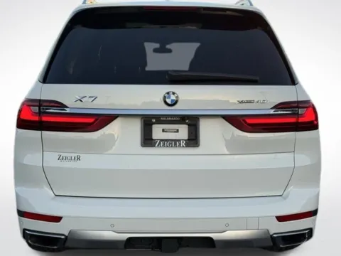 More photos of 2019 BMW X7 xDrive40i at Zeigler BMW of Kalamazoo, MI