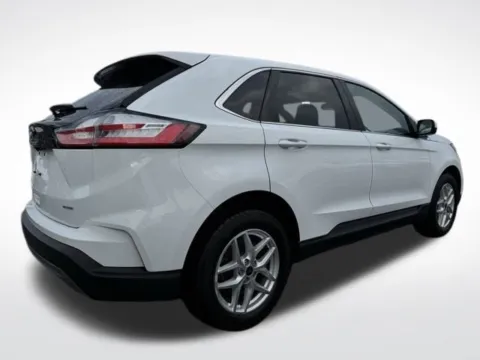 More photos of 2022 Ford Edge SEL at Zeigler BMW of Kalamazoo, MI
