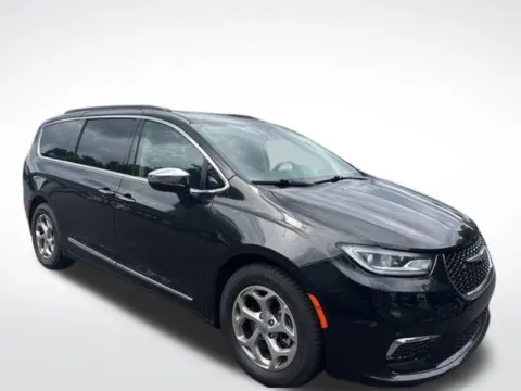 Another view of 2023 Chrysler Pacifica Limited for sale in Kalamazoo, MI at Zeigler BMW of Kalamazoo