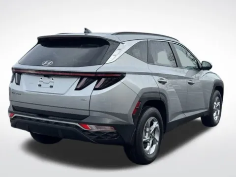 More photos of 2023 Hyundai Tucson SEL at Zeigler BMW of Kalamazoo, MI